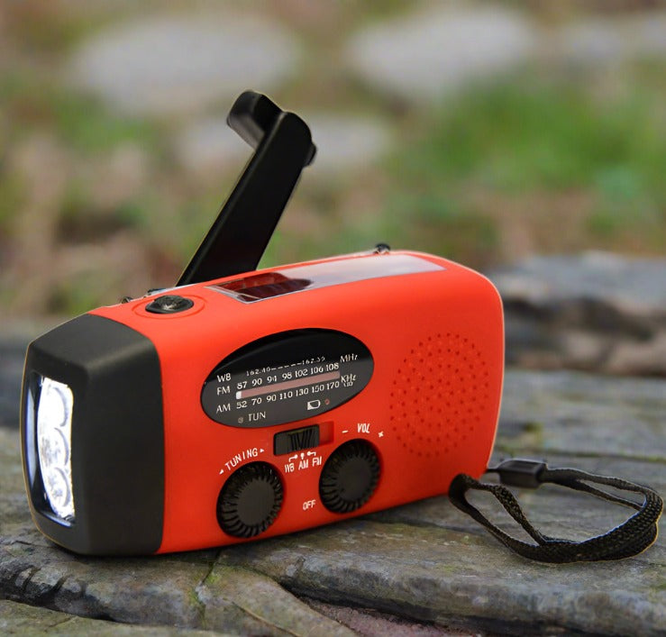 Nöd radio med handvev,USB-laddning,ficklampa och solceller. SOS-Nöd-camping-vandring-resa-ABS-LED-hund-Sport-Radio-Katastrof-Väder xDogs AB