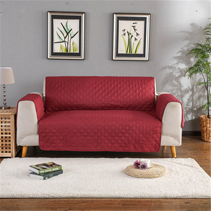 Our sofa cover is the perfect solution to preserve the beauty and comfort of your sofa. Made from durable materials and designed with comfort in mind, this furniture protector is an indispensable addition to your home.