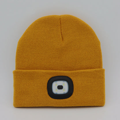 Knitted Wool Beanie with Built-in LED Light – For Warmth and Safety in the Dark!