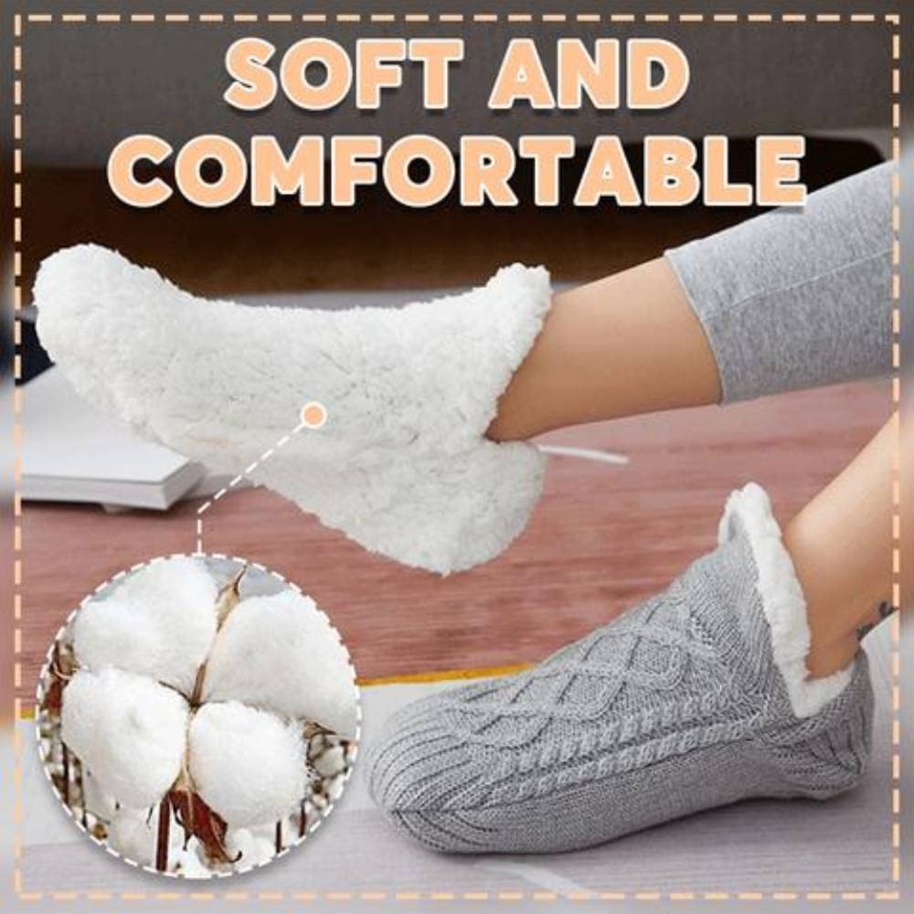 These Indoor Floor Socks Offer the Perfect Combination of Comfort, Warmth and Safety! Made from High Quality Wool-like Yarn and Plush Sherpa Lining for Breathability and Warmth. The Unique V-Shaped Opening Weave Design (Size 35-45 EU )